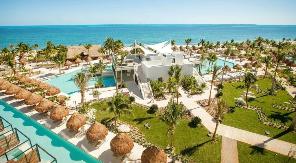 Mexican Beaches for a Family Getaway from Nashville
