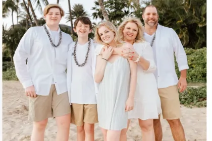 Things to Know Before Booking a Maui Family Photographer