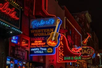 How to Plan a Nashville Proposal That Feels Local