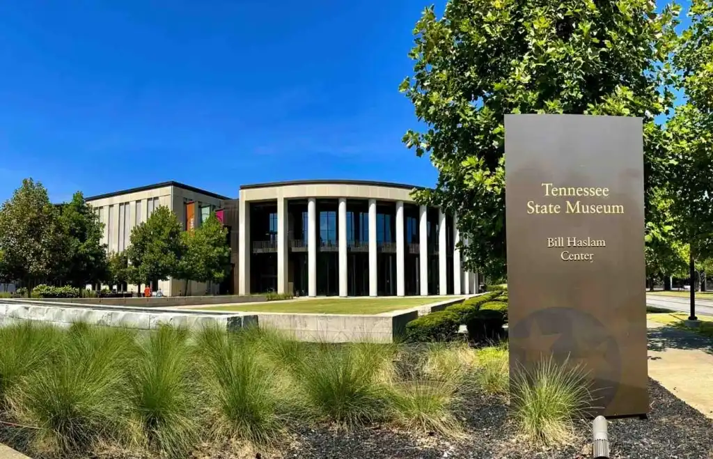 The modern, columned exterior of the Bill Haslam Center houses the Tennessee State Museum Nashville.