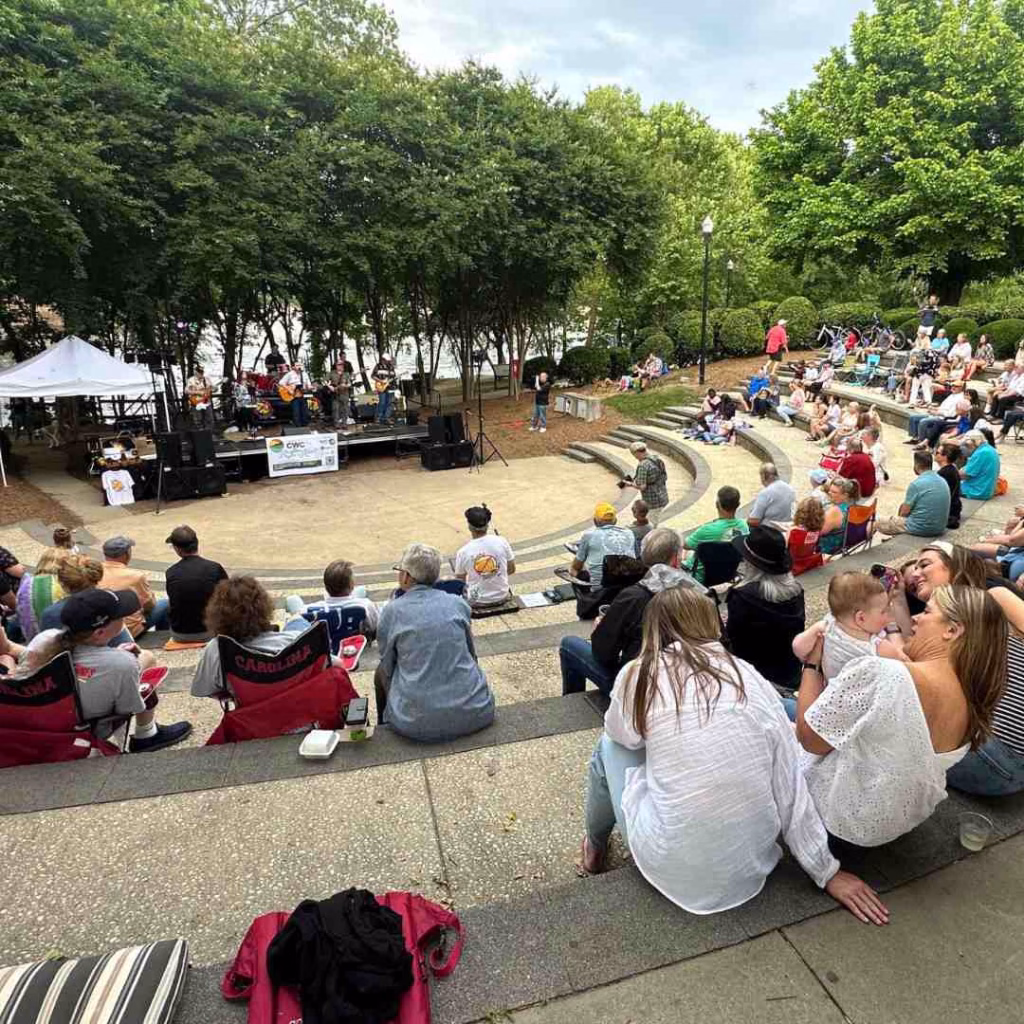 Outdoor concert with audience on steps in Nashville in October