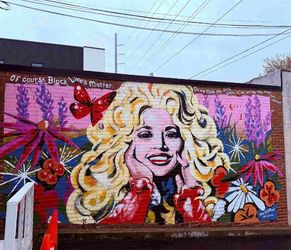 Dolly Parton Mural in East Nashville