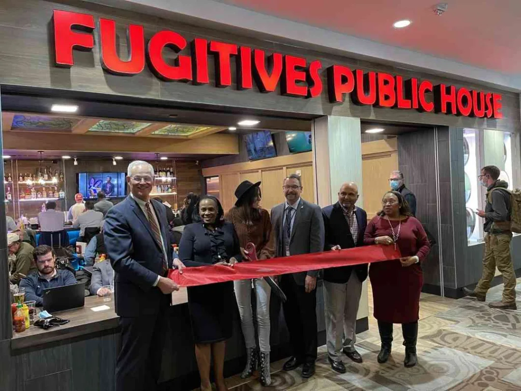 Nashville Airport Restaurants: Every BNA Food Option by Terminal (2026) Fugitives Public House — Craft Beer and Pub Food Pre-Flight