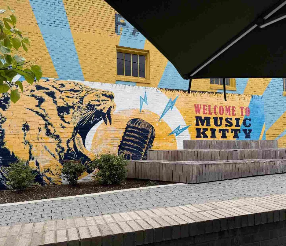 Music City Kitty Mural