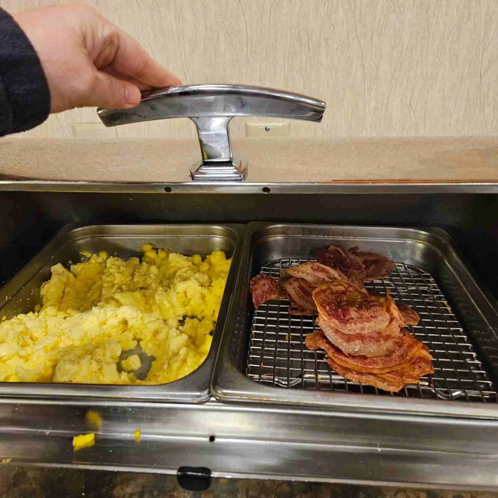 Comfort Inn Downtown Nashville Breakfast